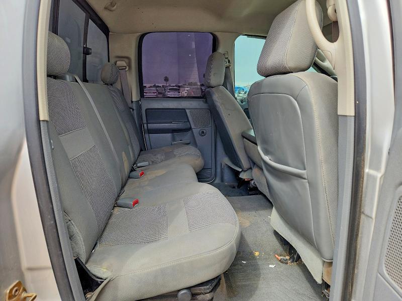 2006 Dodge RAM 2500 ST