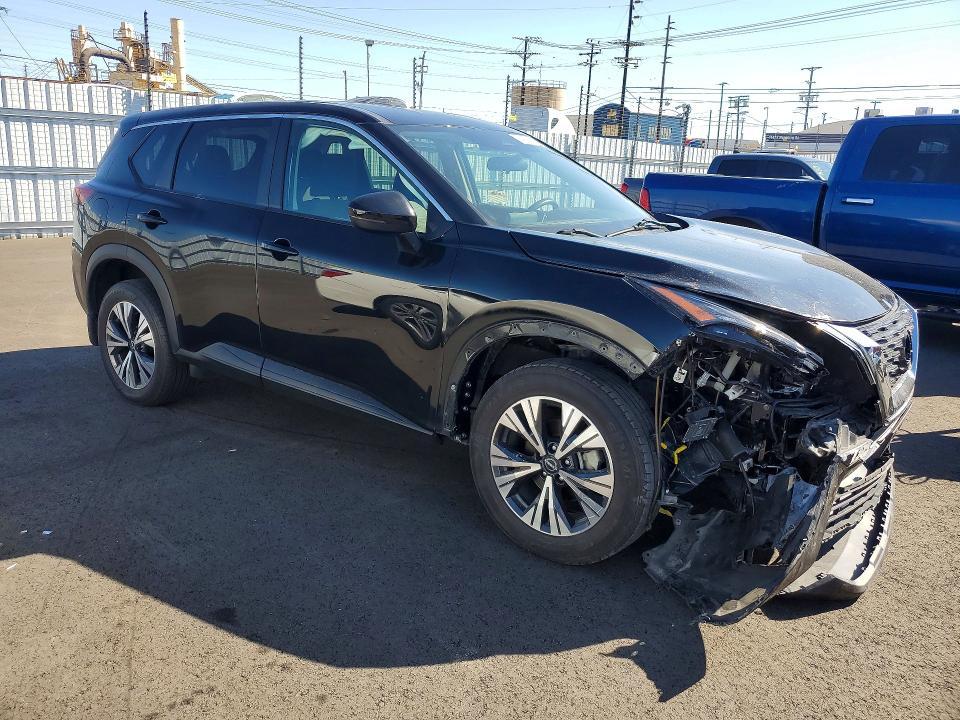 2022 Nissan Rogue sv