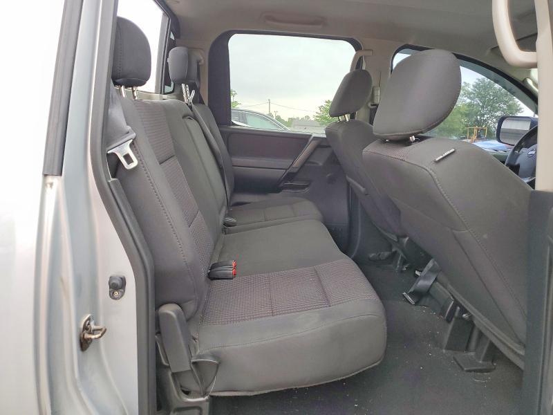 2010 Nissan Titan XE