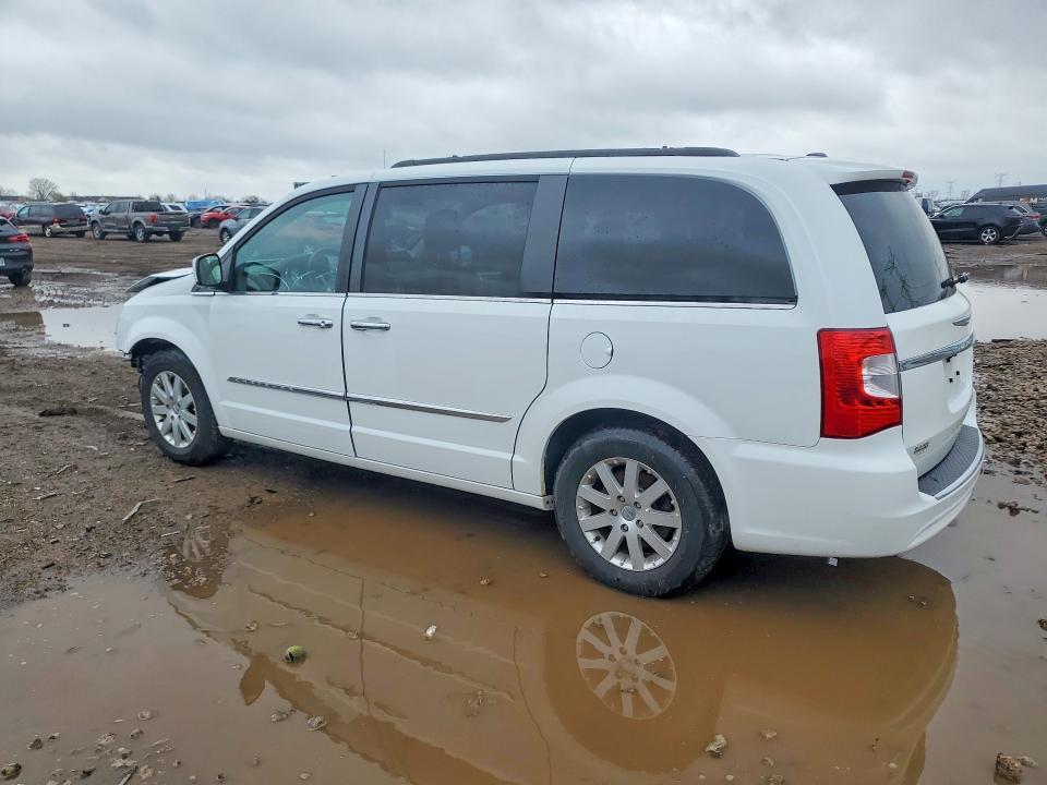 2015 Chrysler Town & Country Touring