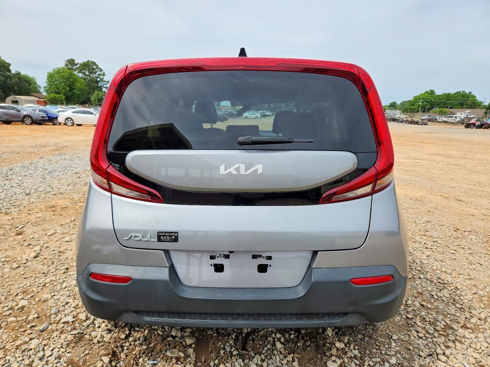 2022 KIA Soul lx