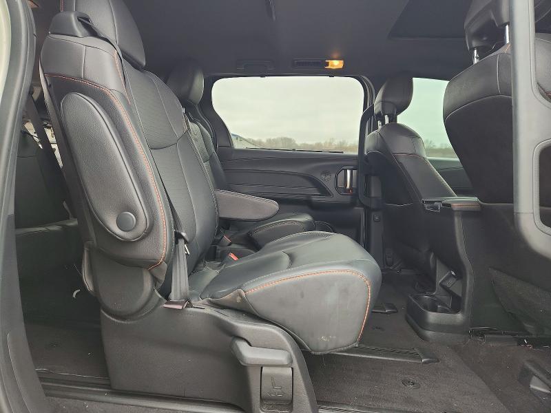 2021 Toyota Sienna xse 7-passenger