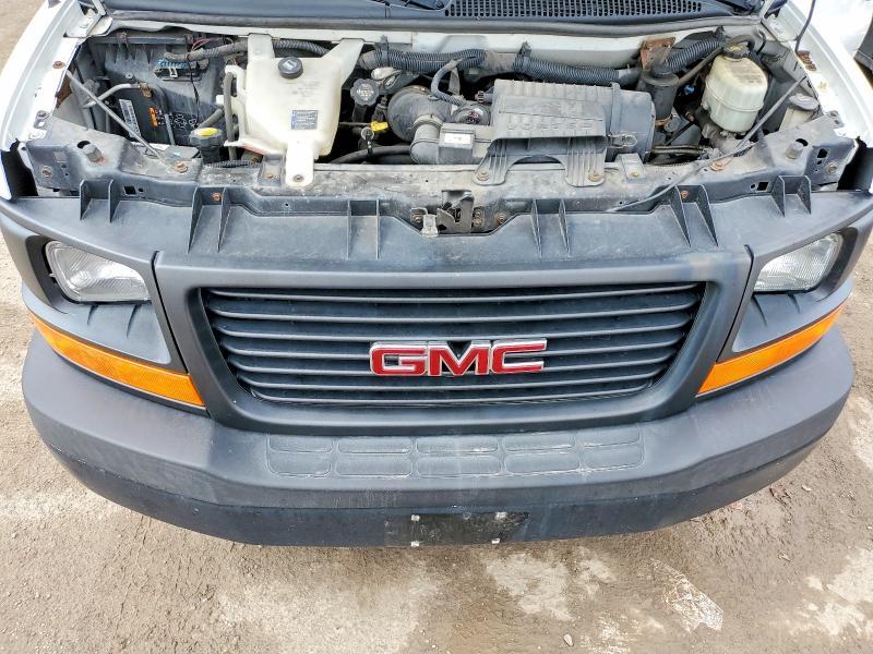 2014 GMC Savana
