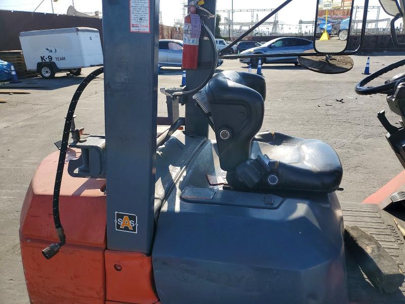 2005 Toyota 7FGU25 Forklift