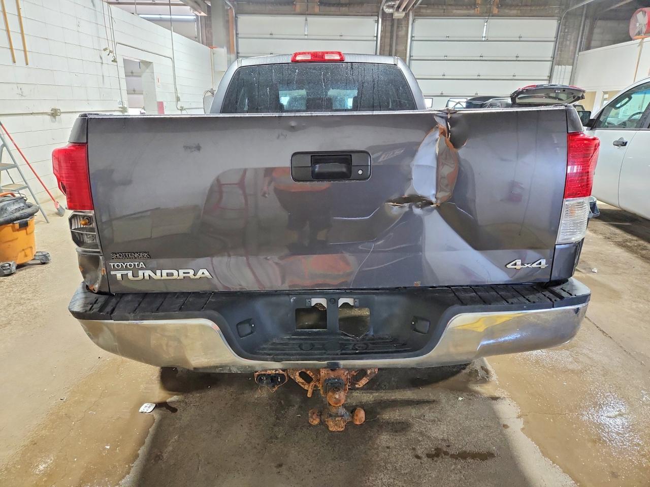 2013 Toyota Tundra Double Cab SR5