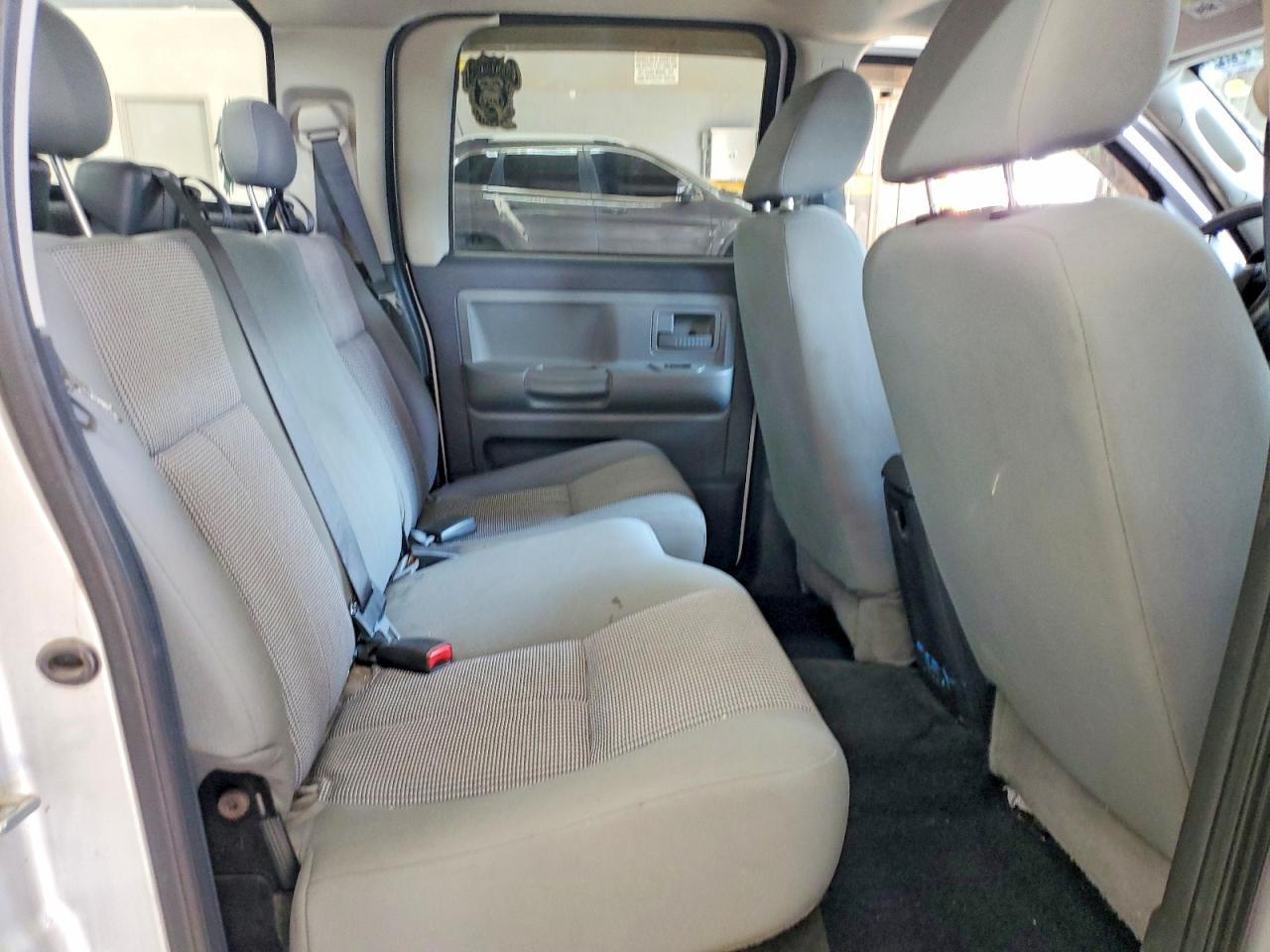 2010 Dodge Dakota SXT