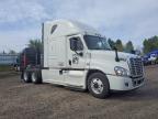 2014 Freigliner 2000 Freightliner Semi Truck