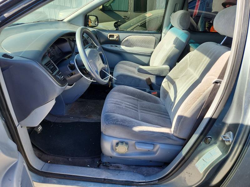 2000 Toyota Sienna le
