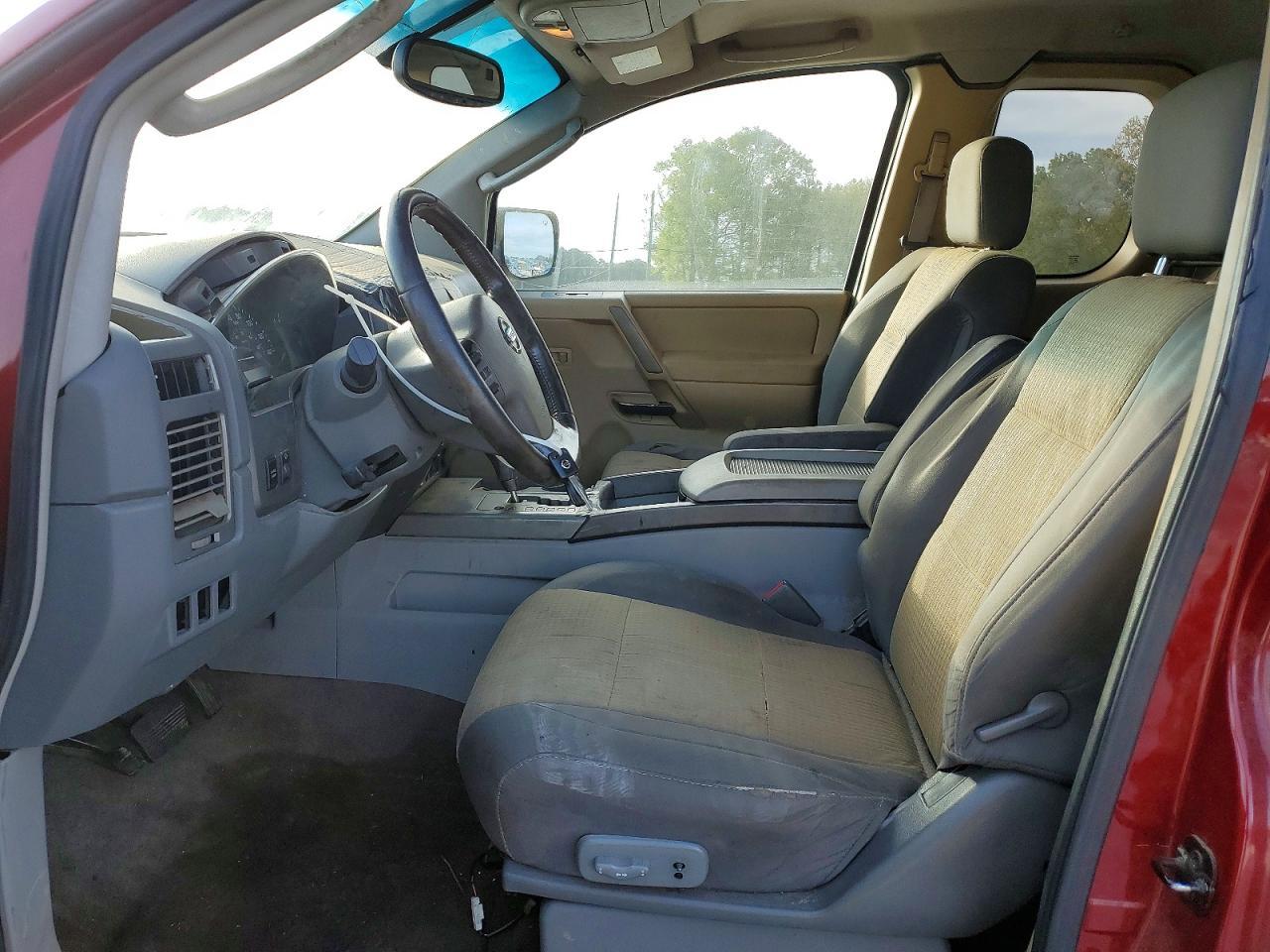 2004 Nissan Titan XE