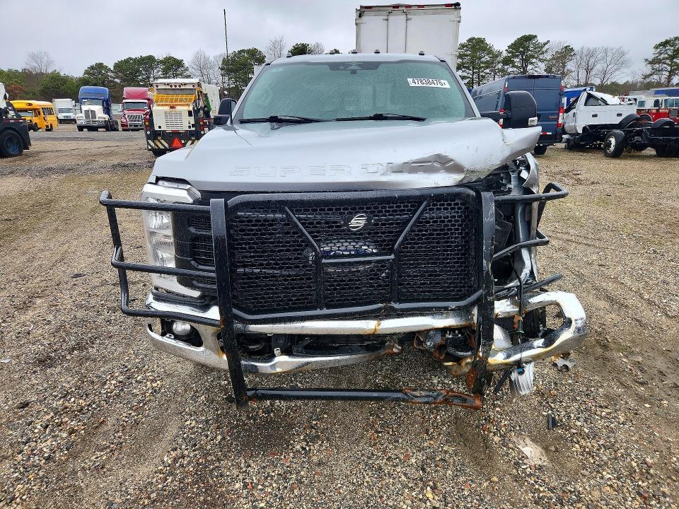 2023 Ford F350 Super Duty Truck Cab AND Chassis