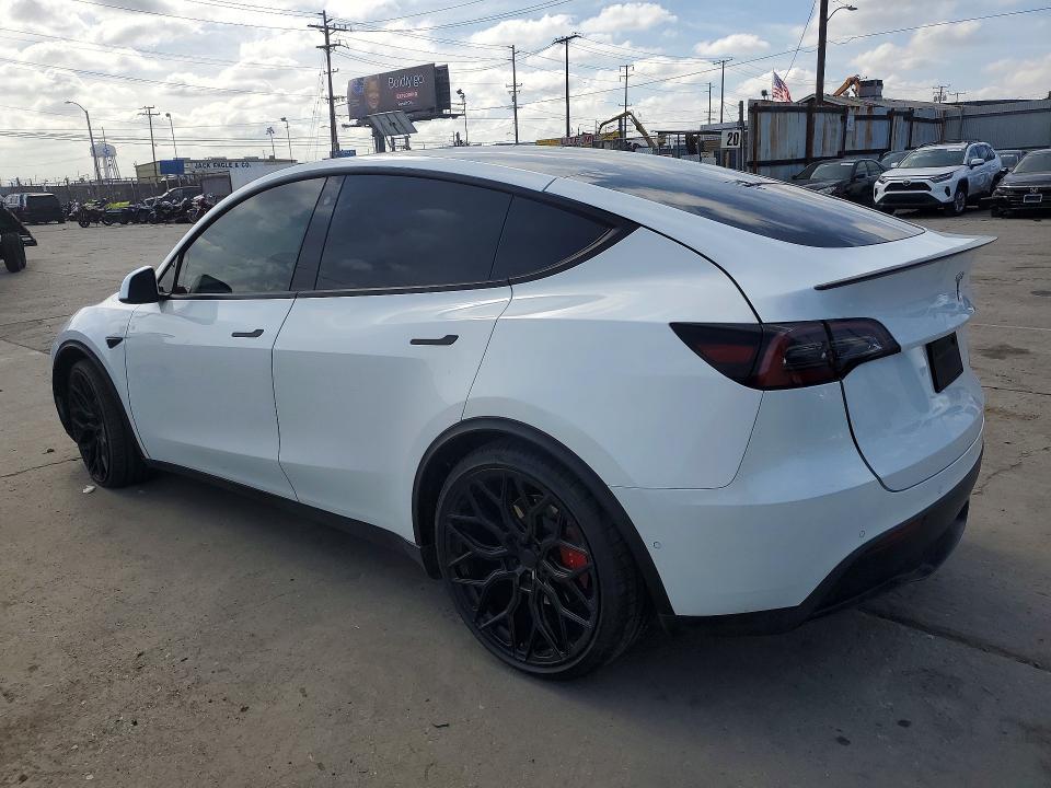 2022 Tesla Model y