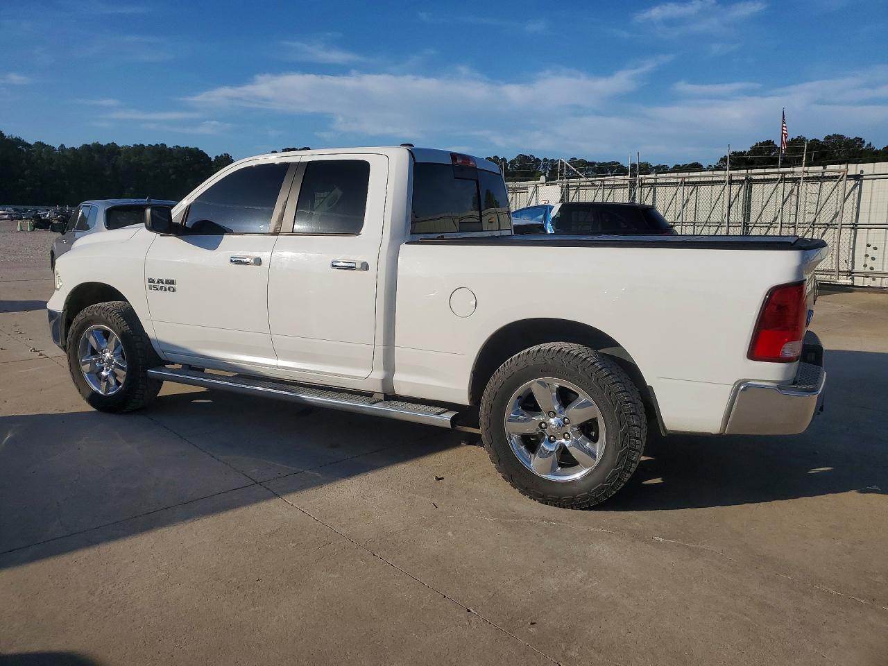 2015 Dodge RAM 1500 SLT