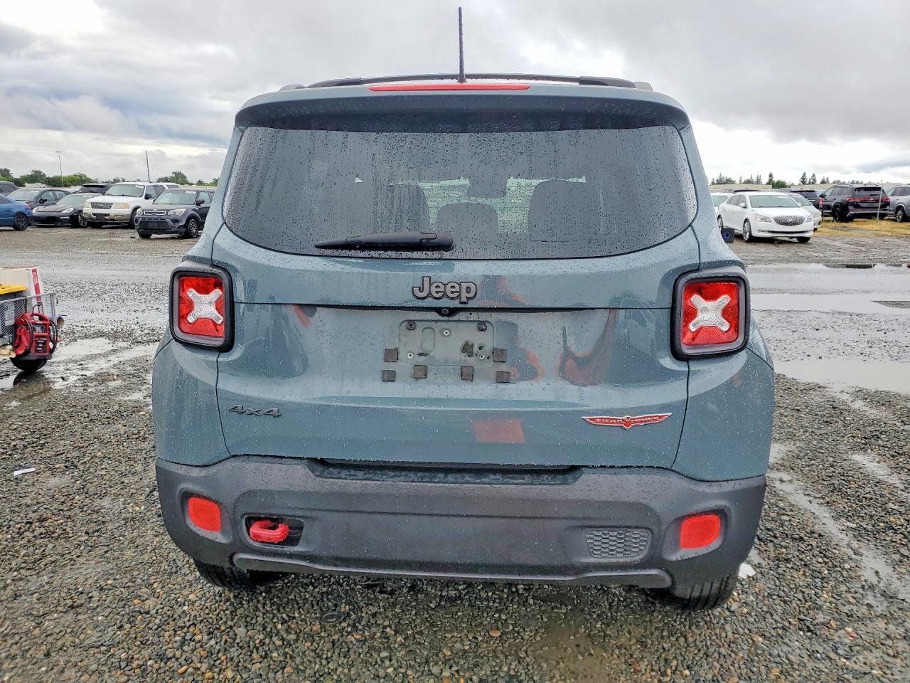 2016 Jeep Renegade Trailhawk
