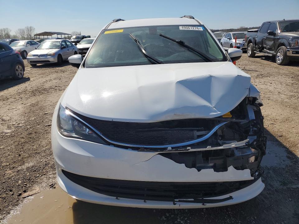 2020 Chrysler Voyager lxi