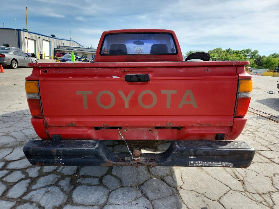 1986 Toyota Pickup Base
