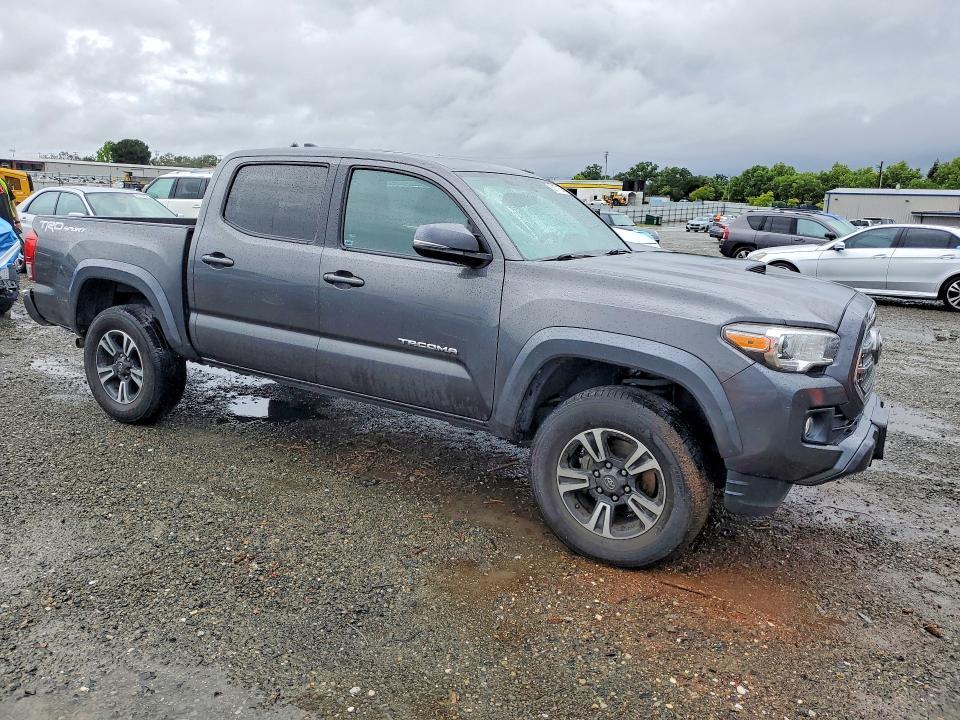 2017 Toyota Tacoma TRD Sport
