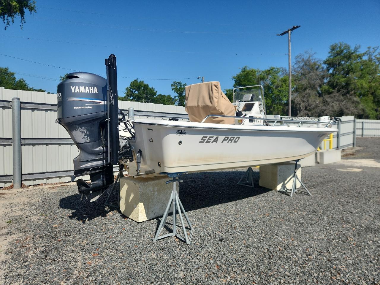 2004 Sea-Pro Boats Inc SV2100 CC-Boat