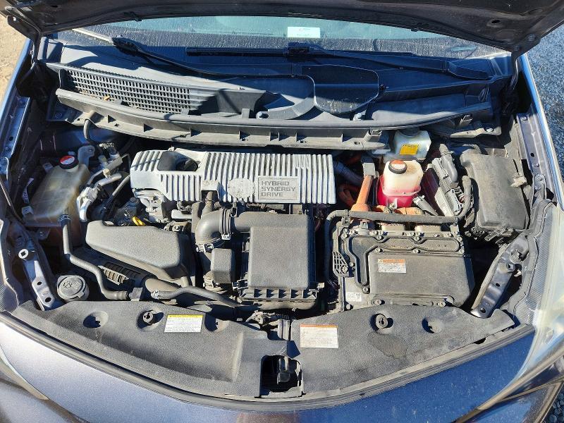 2015 Toyota Prius v two
