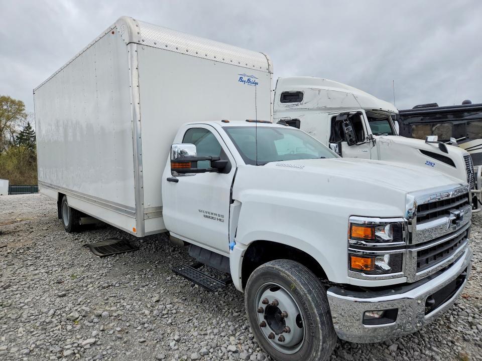 2021 Chev Silverado Medium Duty