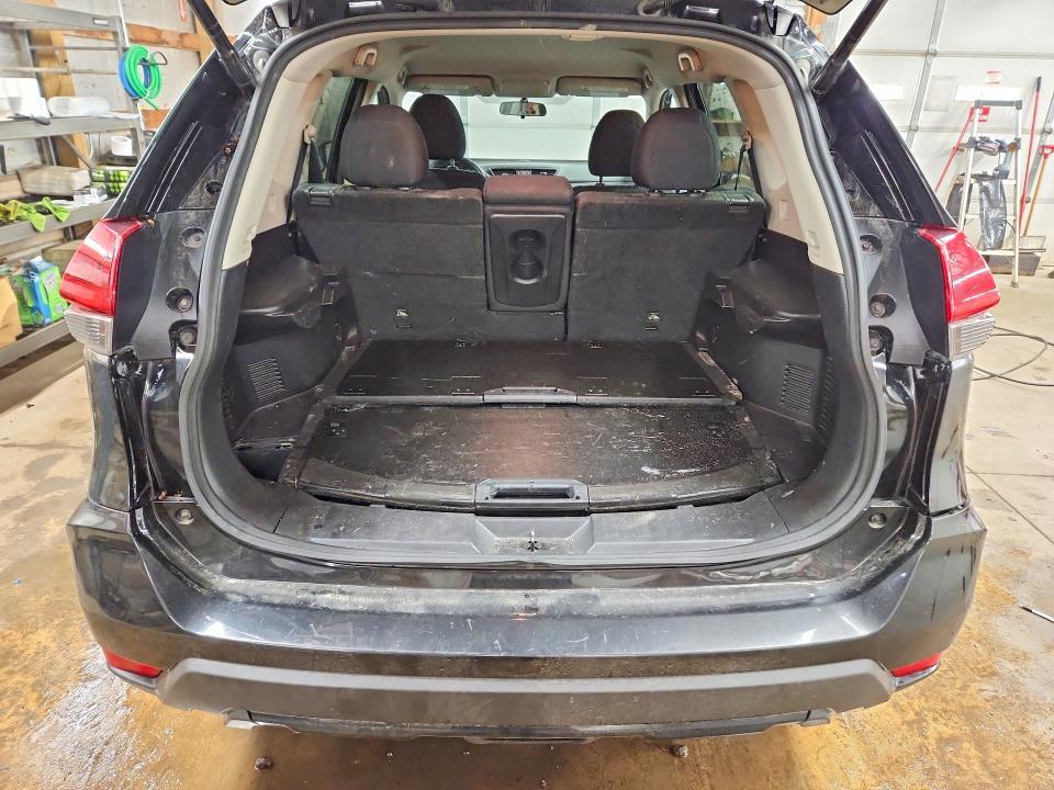 2018 Nissan Rogue sv