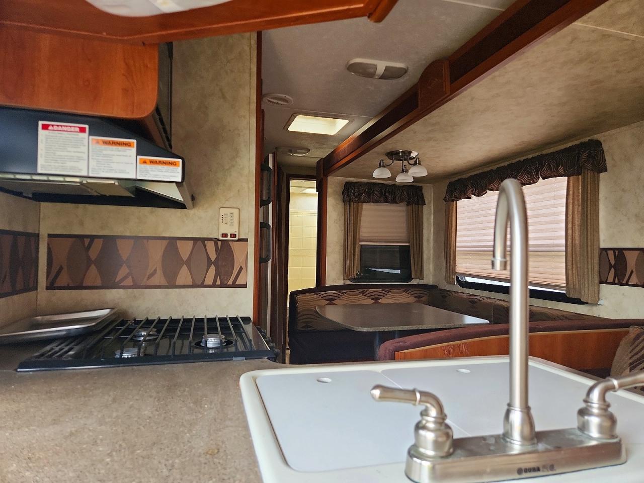 2010 Keystone COUGA29RKS