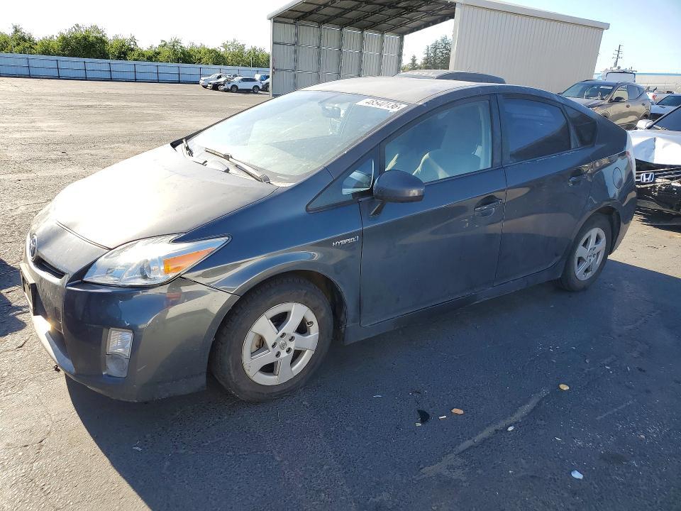 2010 Toyota Prius iii