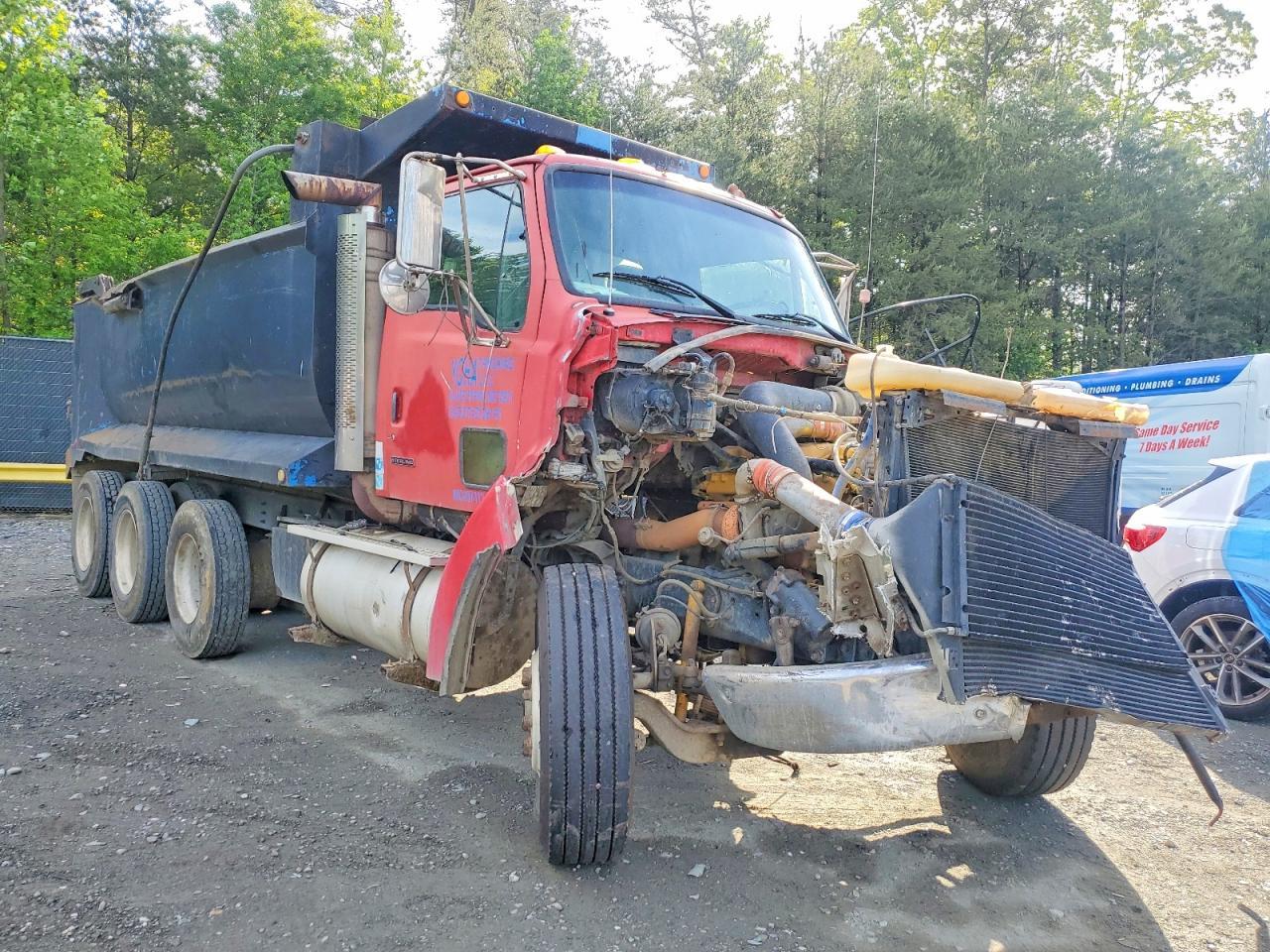 1999 Sterling 1999 Sterling LT9522 Dump Truck