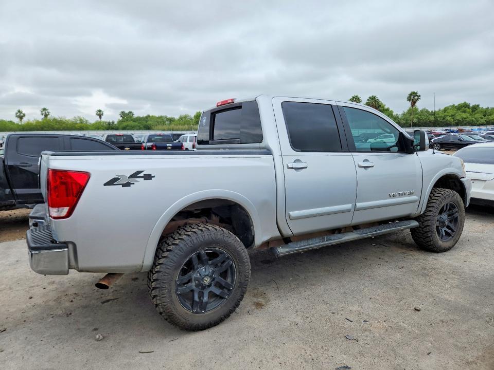 2010 Nissan Titan SE