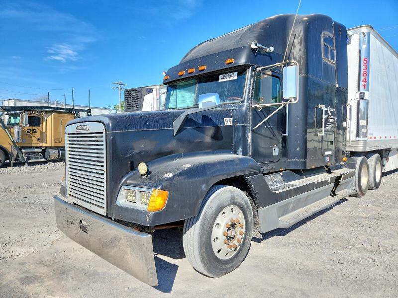 1995 Freigliner 1995 Freightliner FLD120 Semi Truck