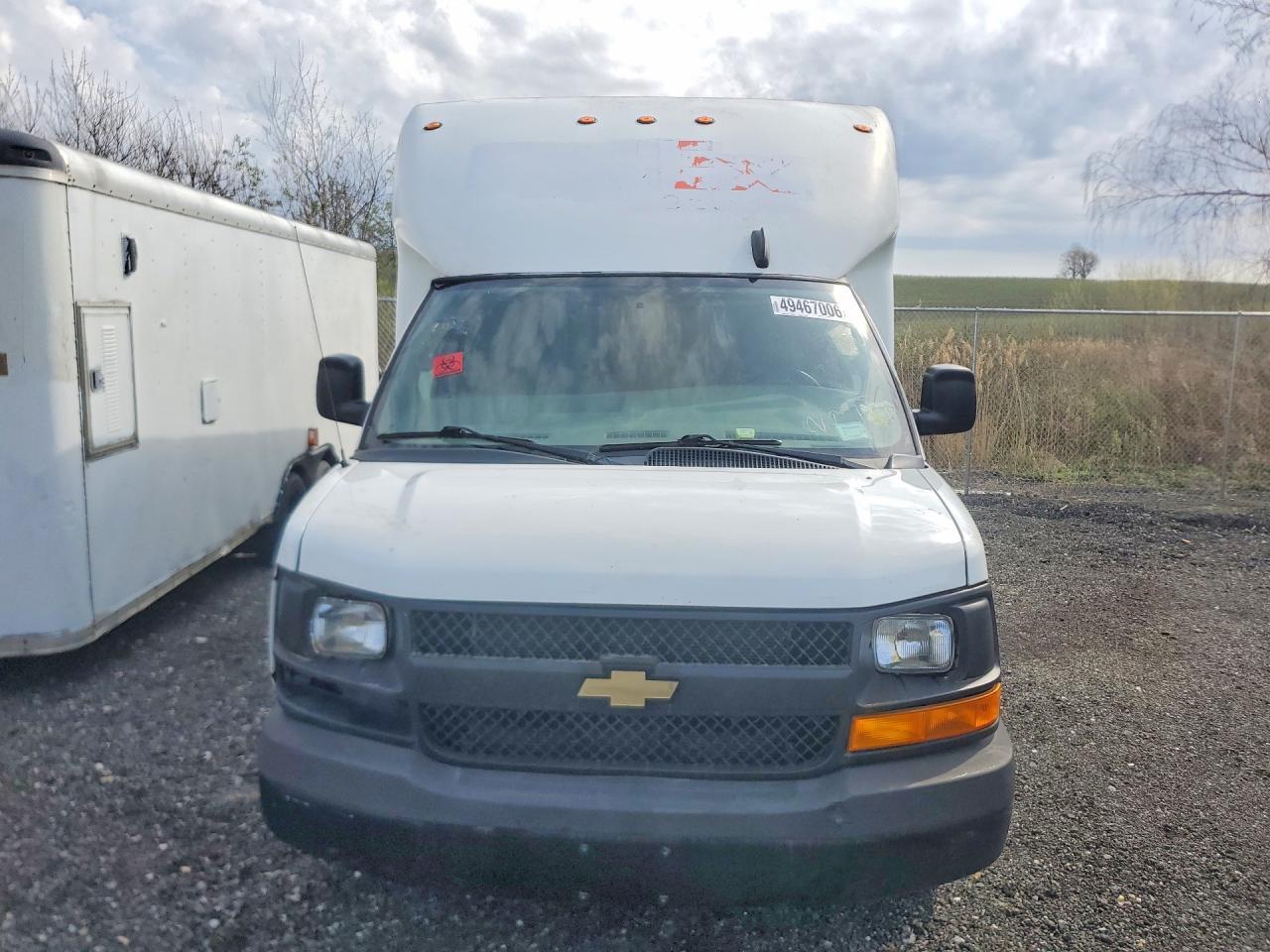 2017 Chev Rolet Express G3500 Delivery Truck