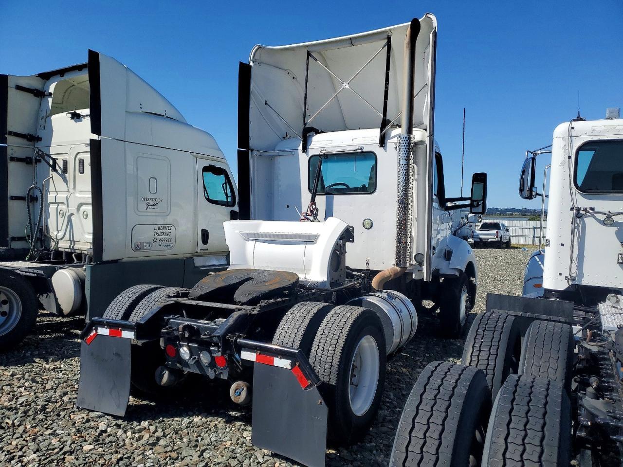 2015 Kenworth Construction T680