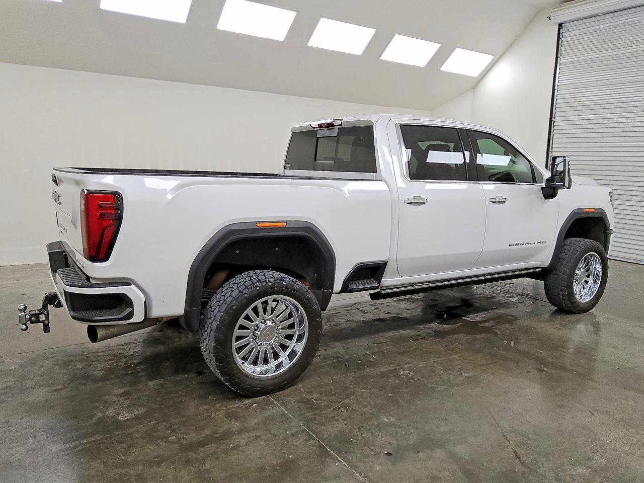 2024 GMC Sierra K2500 Denali
