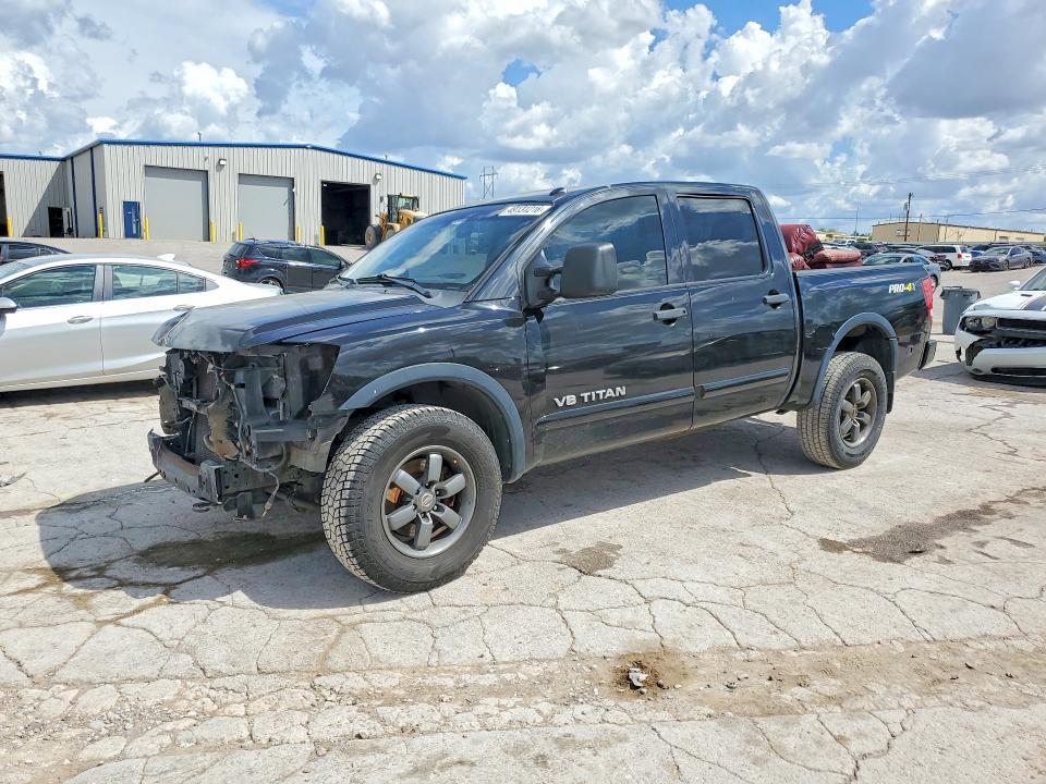 2013 Nissan Titan sv