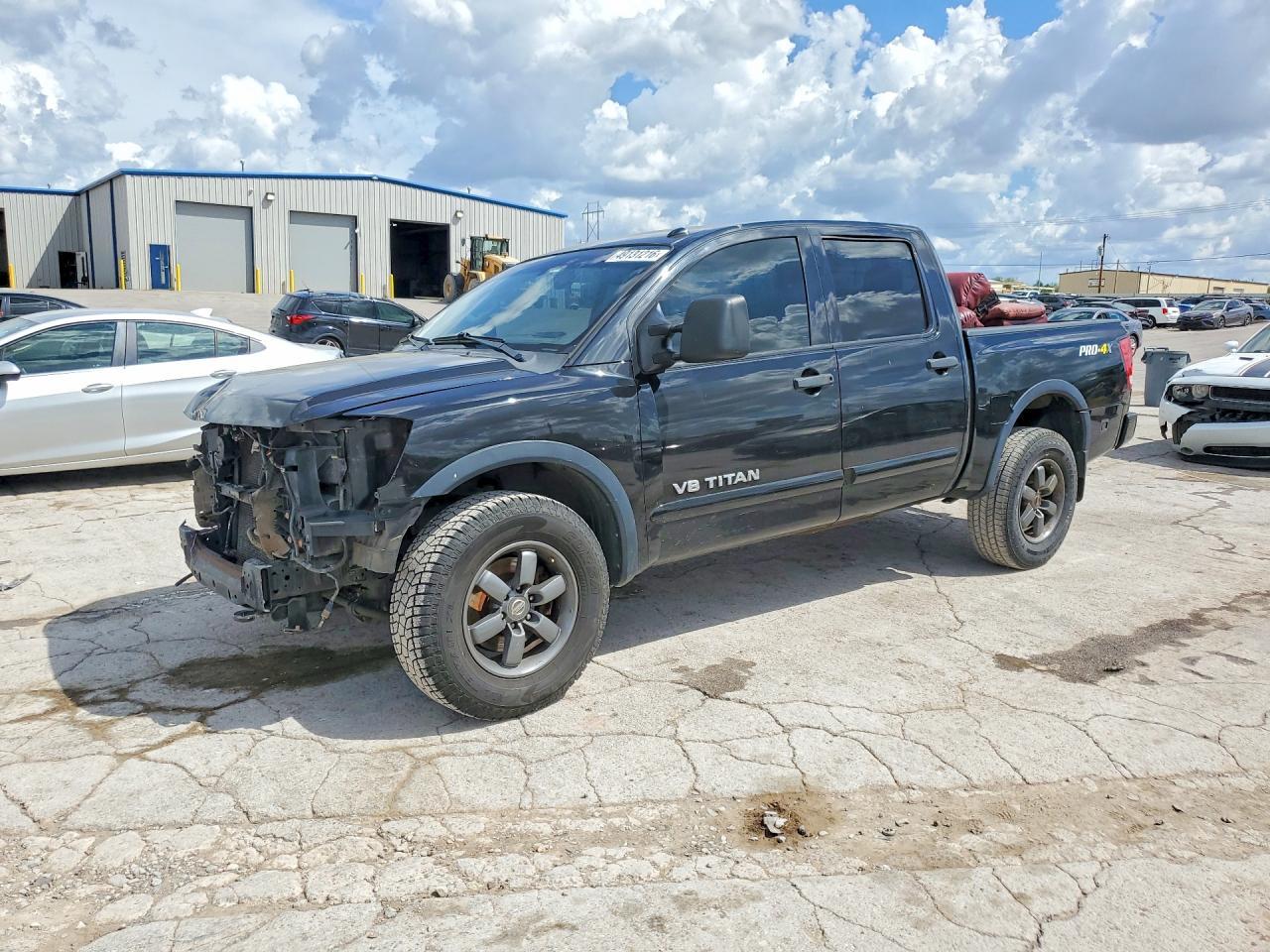 2013 Nissan Titan SV