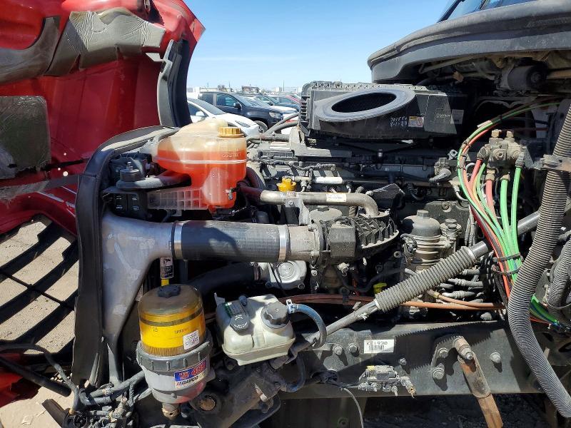 2019 Freightliner Cascadia 126