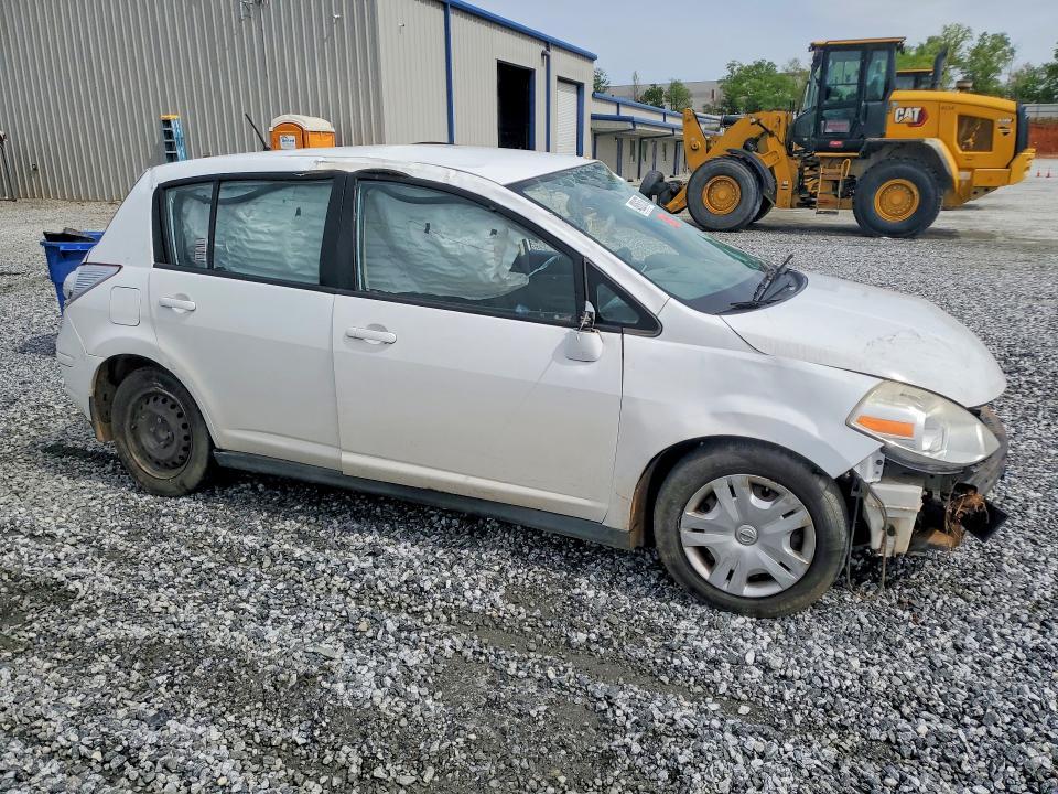 2011 Nissan Versa 1.8 s