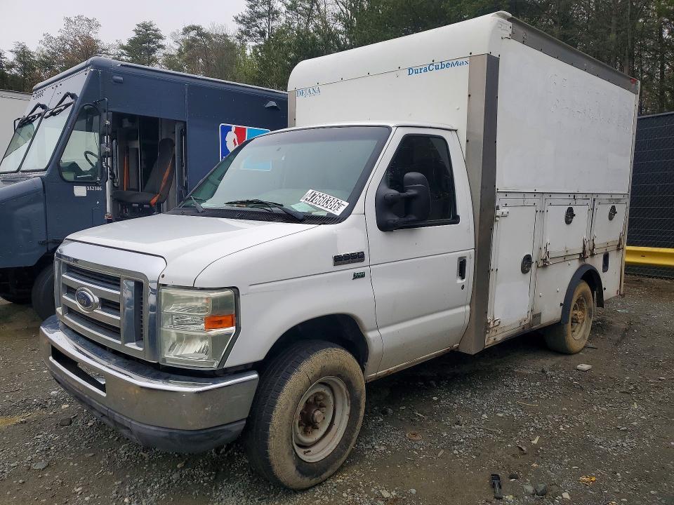 2010 Ford E350 CUT S