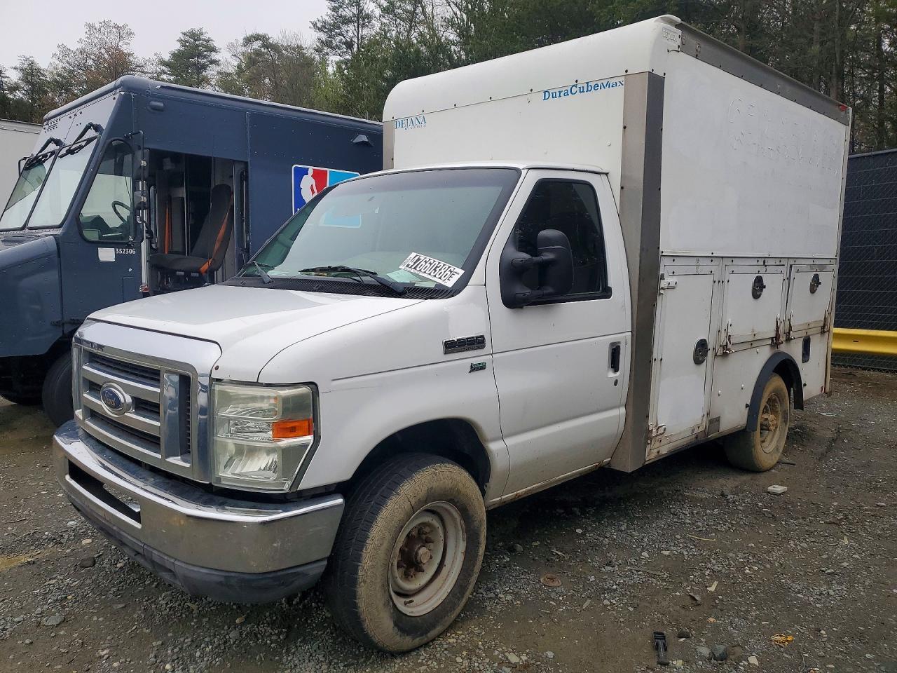 2010 Ford E350 CUT S