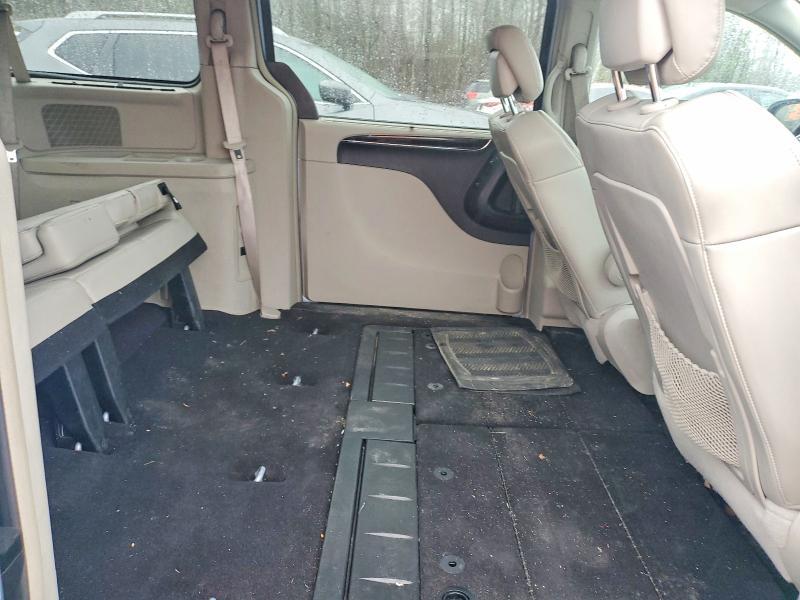 2013 Chrysler Town & Country Limited