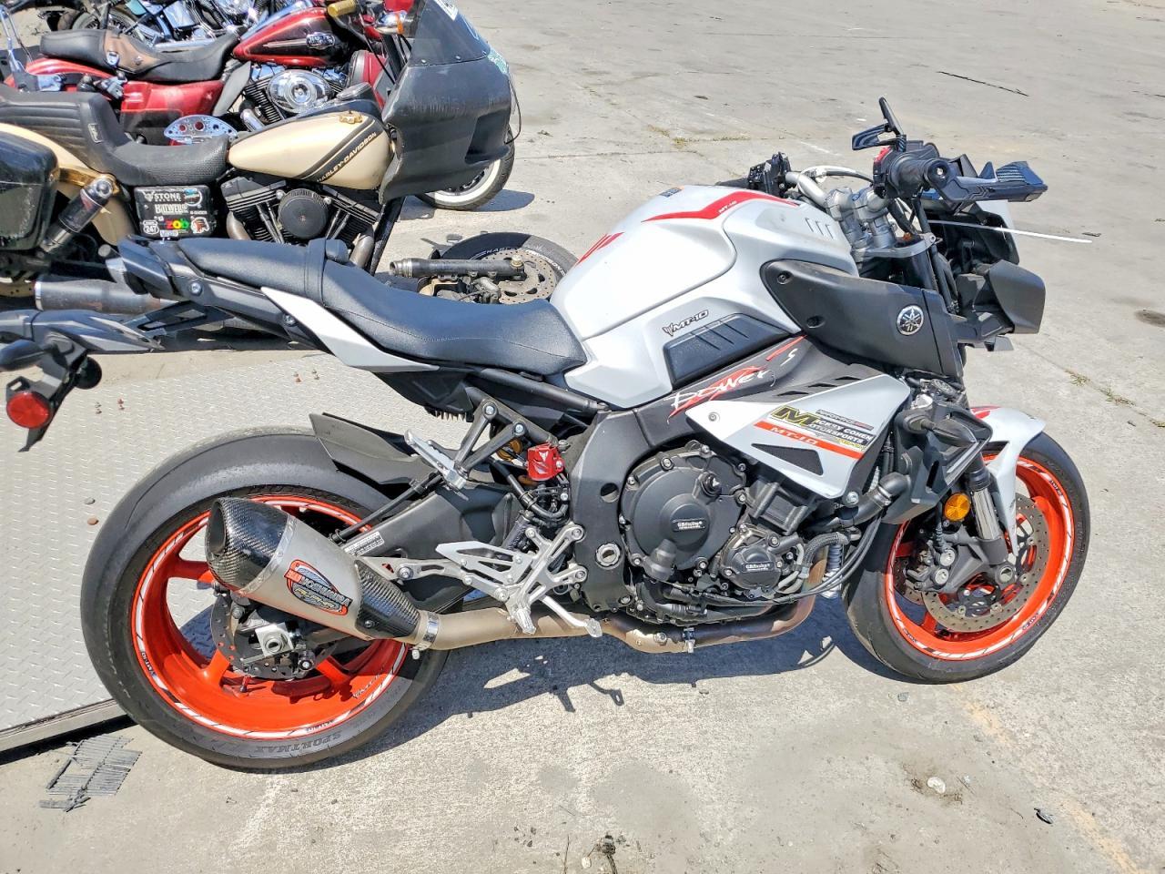 2019 Yamaha MTN1000 C