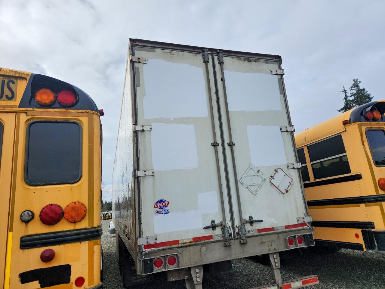 2015 Utility VS2DX DRY Van Trailer