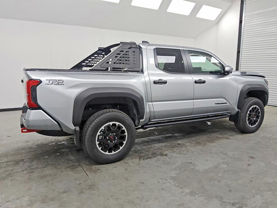 2025 Toyota Tacoma TRD OFF-ROAD HV