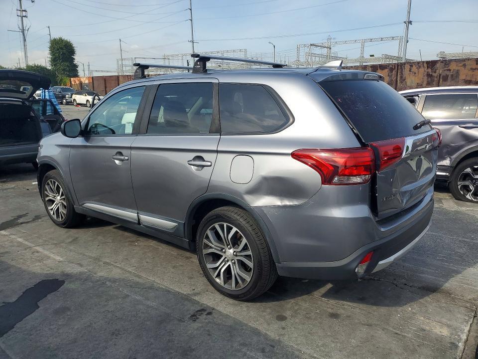2017 Mitsubishi Outlander es