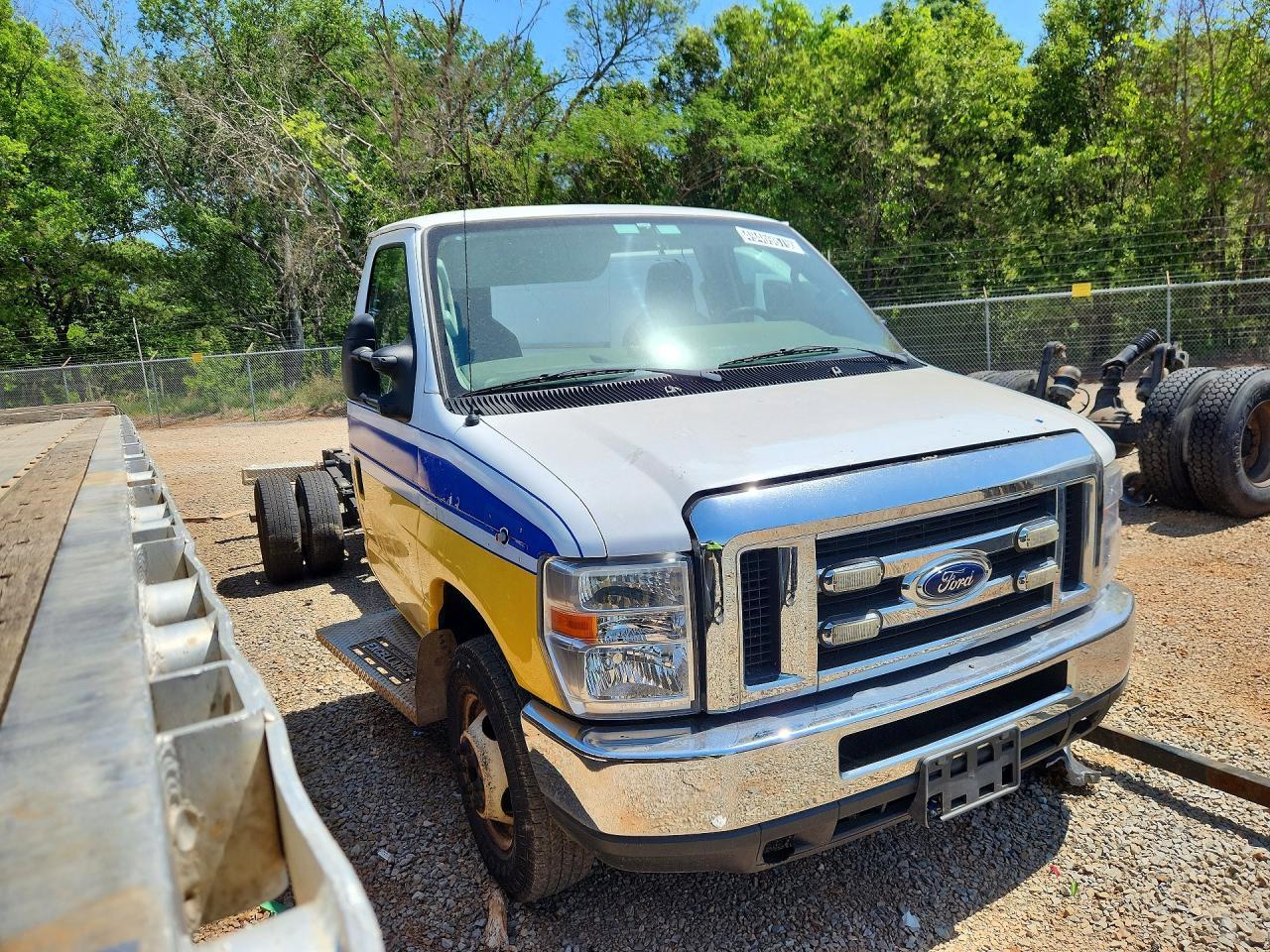 2018 Ford E450 Truck Cab AND Chassis