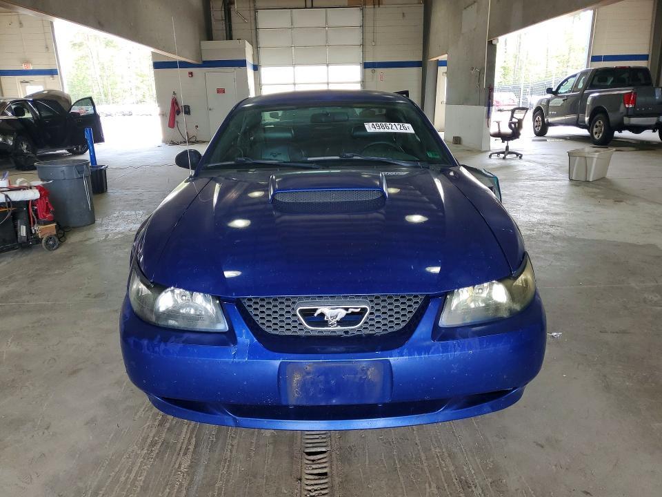 2004 Ford Mustang