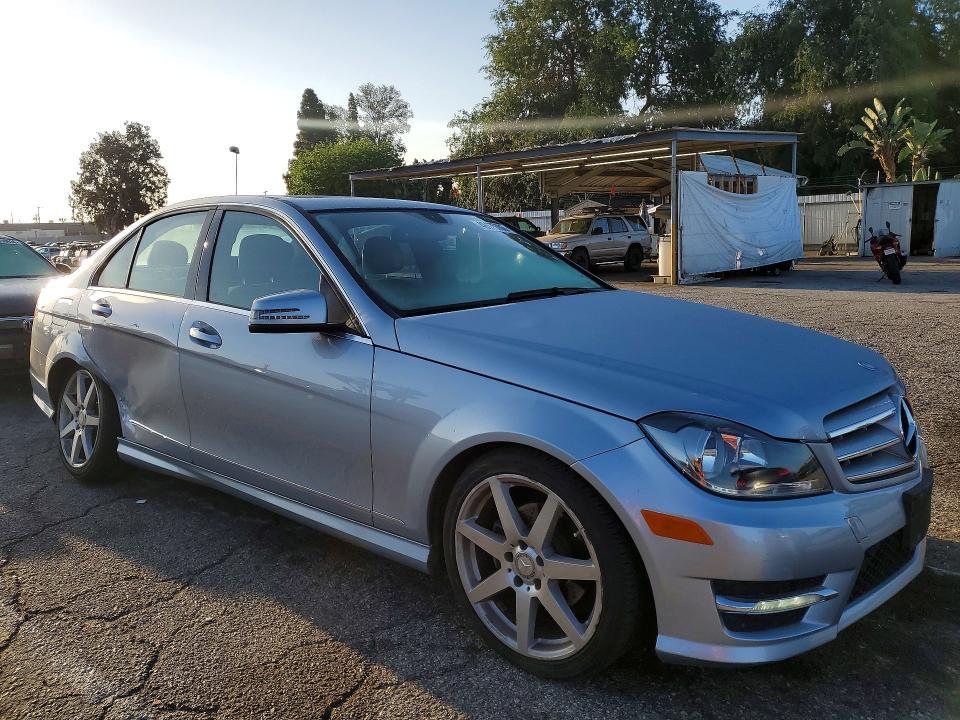 2013 Mercedes-Benz C 250