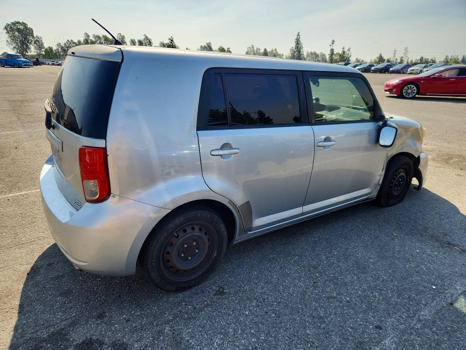 2011 Scion XB