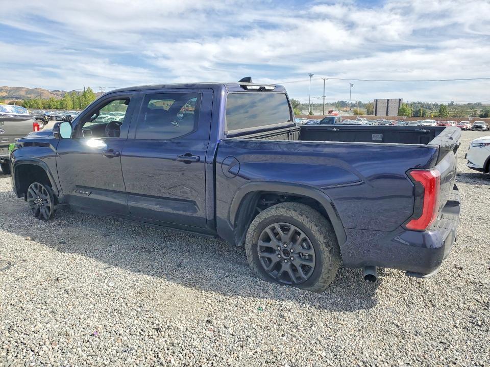 2023 Toyota Tundra Platinum HV