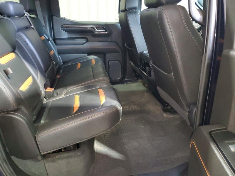 2023 GMC Sierra K1500 AT4