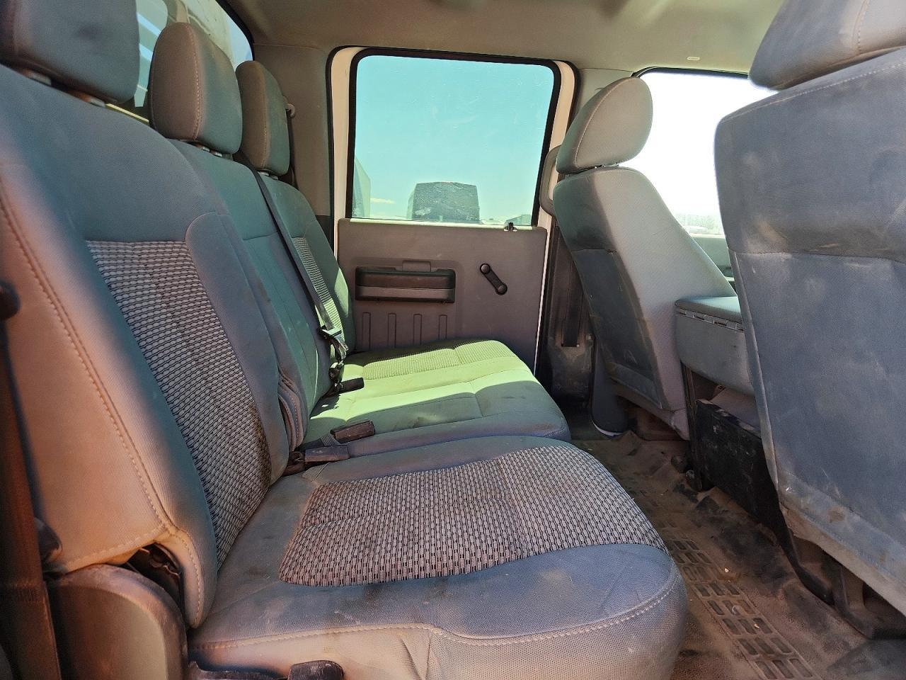 2016 Ford F450 Super Duty Flatbed Truck
